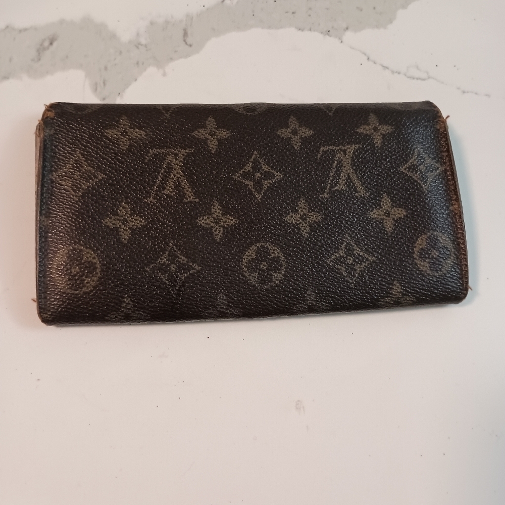Authentic Vintage Louis Vuitton Monogram Sarah long Wallet - Picture 5 of 15